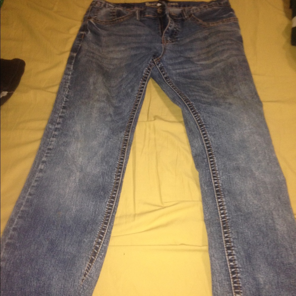 Request Jeans from buckle